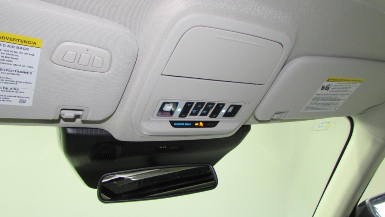2025 Star White Metallic Tri-Coat Ford Explorer Platinum 4X4 SUV