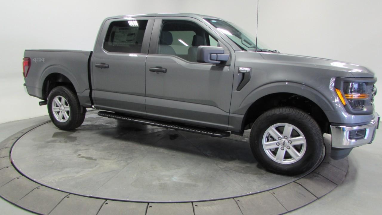 2025 Carbonized Gray Metallic Ford F-150 XL 4X4 Truck