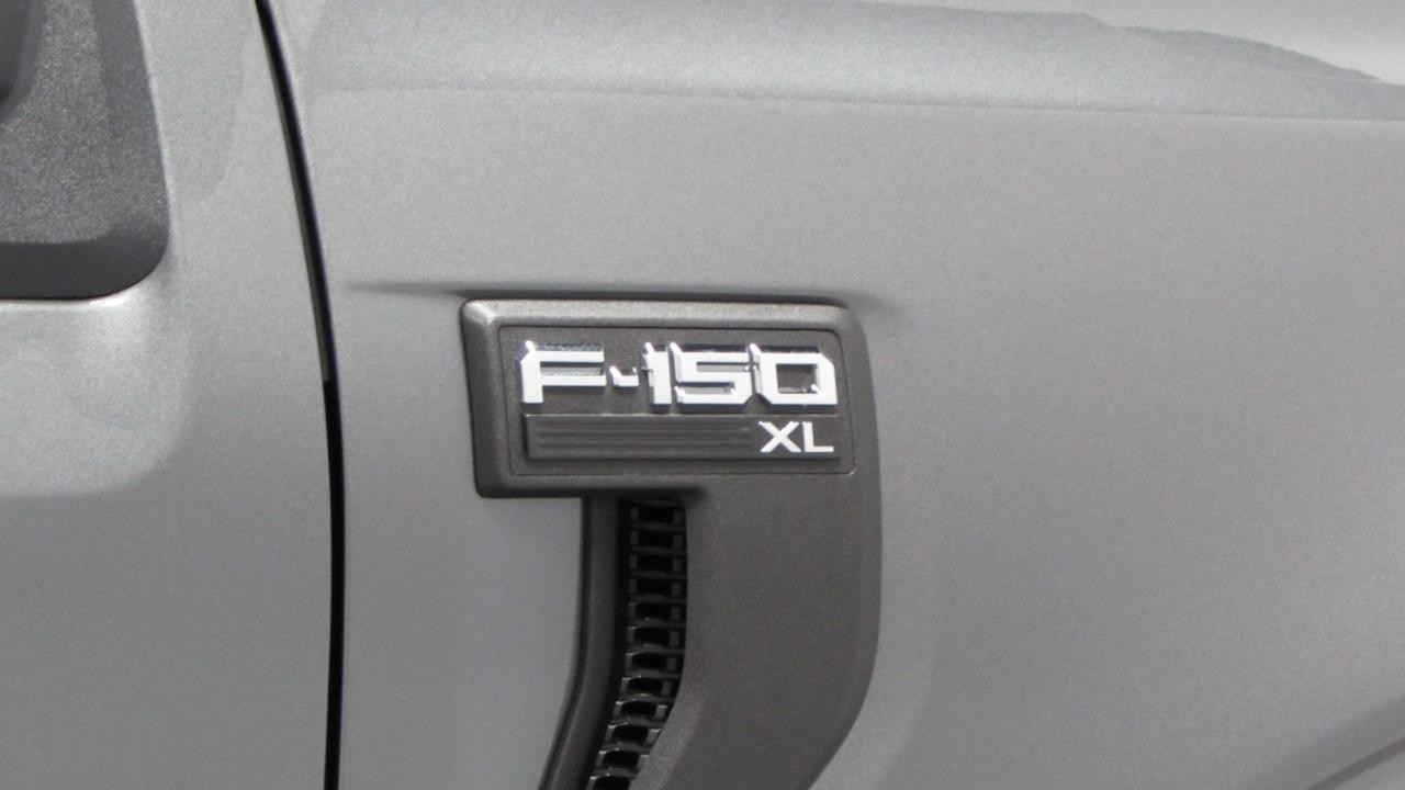 2025 Carbonized Gray Metallic Ford F-150 XL 4X4 Truck