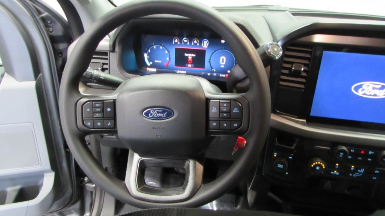 2025 Carbonized Gray Metallic Ford F-150 XL 4X4 Truck