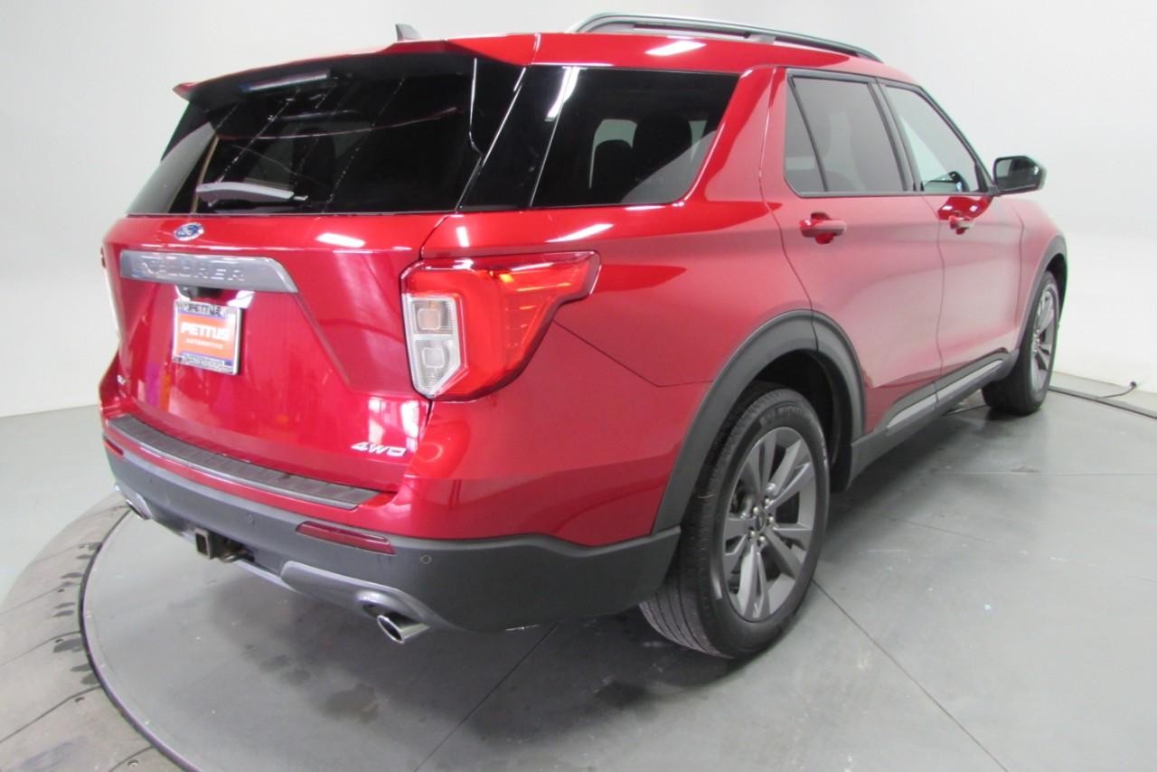 2022 Burgundy Velvet Tinted Clearcoat Ford Explorer XLT 4X4 SUV