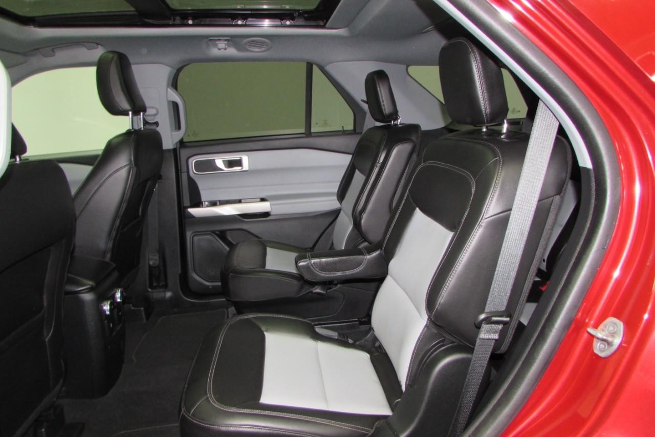 2022 Burgundy Velvet Tinted Clearcoat Ford Explorer XLT 4X4 SUV