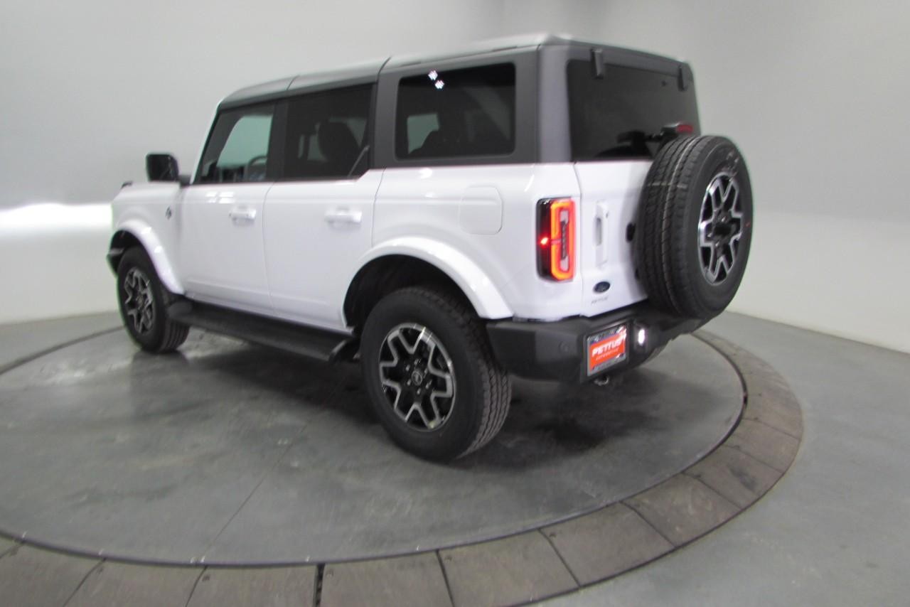 2025 Oxford White Ford Bronco Outer Banks 4X4 SUV