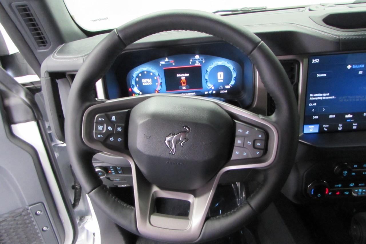 2025 Oxford White Ford Bronco Outer Banks 4X4 SUV