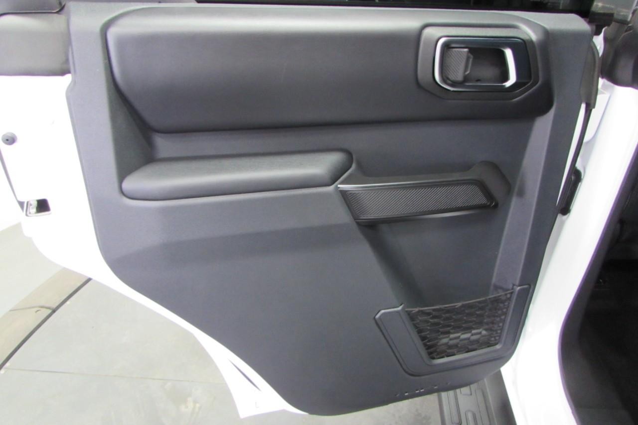 2025 Oxford White Ford Bronco Outer Banks 4X4 SUV