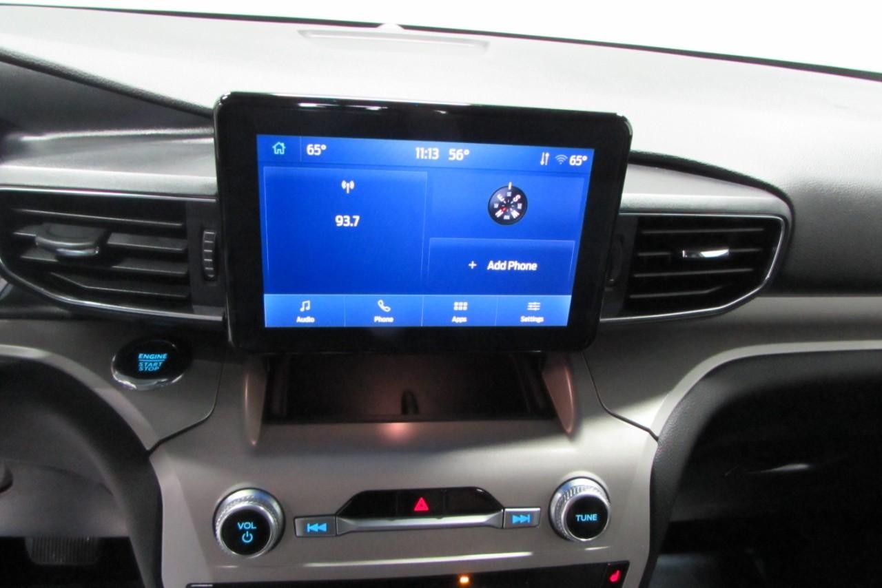 2023 Star White Metallic Tri-Coat Ford Explorer XLT 4X4 SUV