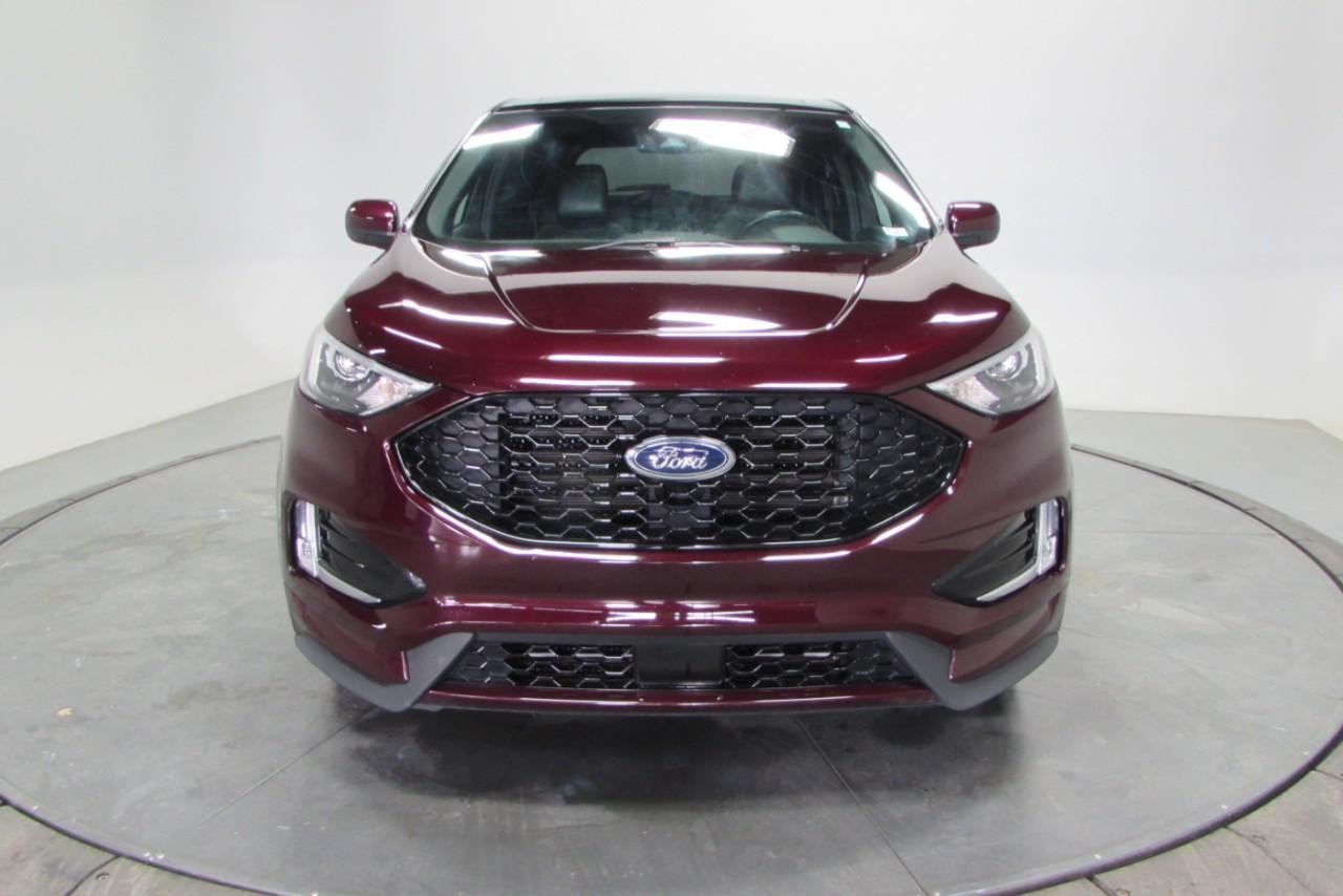 2022 Burgundy Velvet Metallic Tinted Clearcoat Ford Edge ST Line AWD SUV