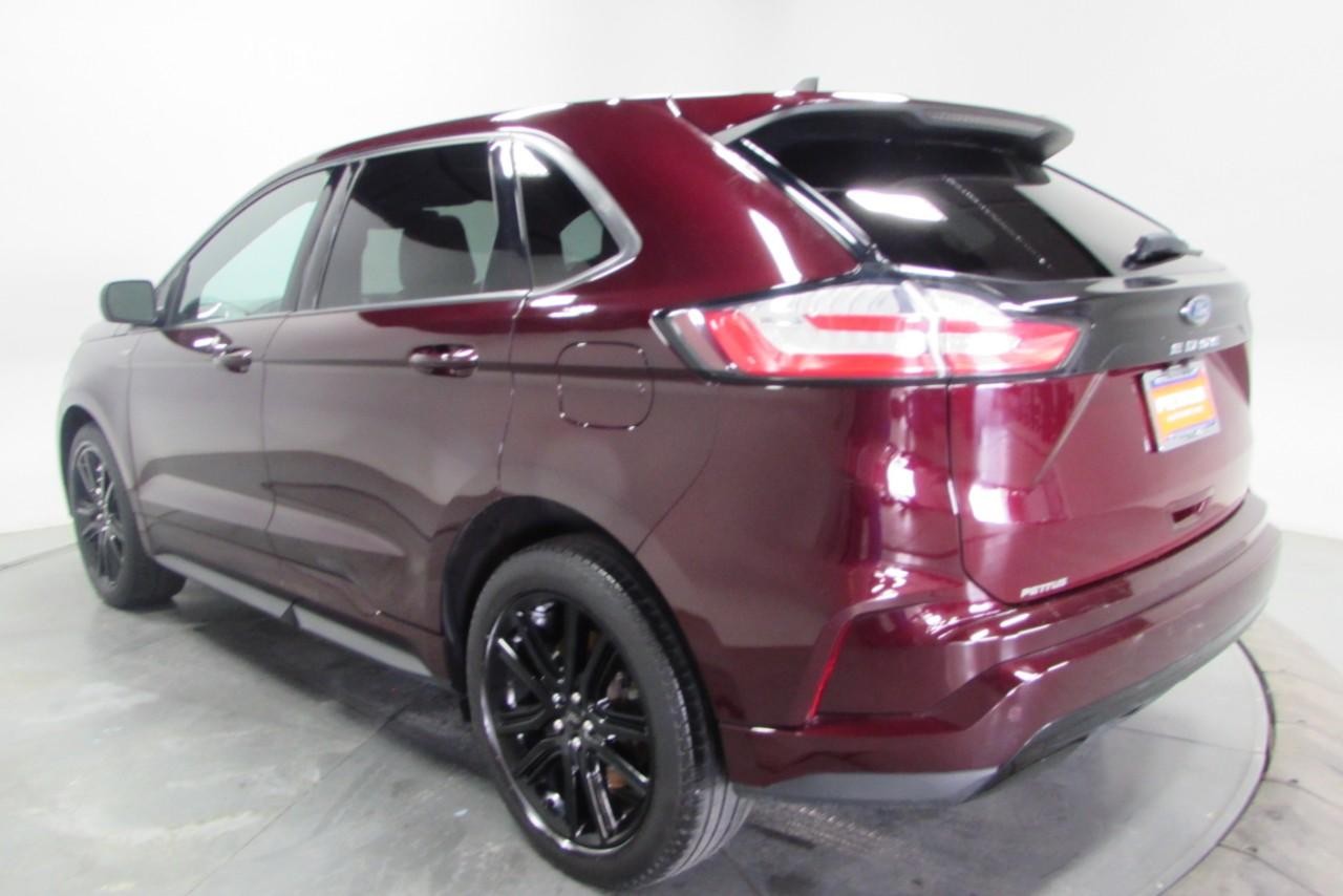 2022 Burgundy Velvet Metallic Tinted Clearcoat Ford Edge ST Line AWD SUV
