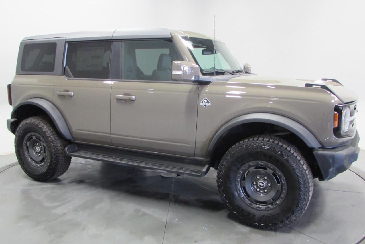 2025 Marsh Gray Ford Bronco Outer Banks 4X4 SUV