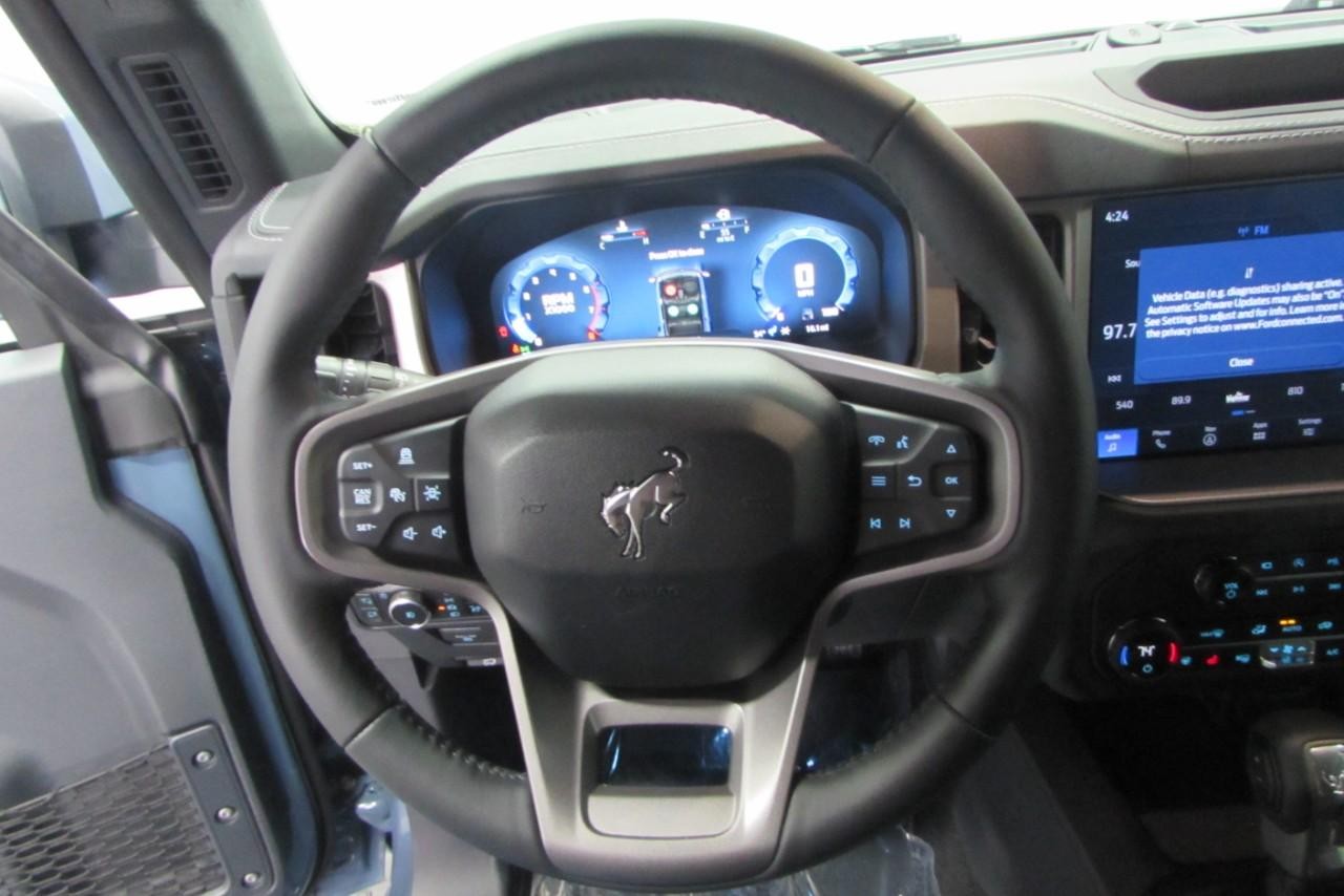 2025 Azure Gray Metallic Tri-Coat Ford Bronco Outer Banks 4X4 SUV