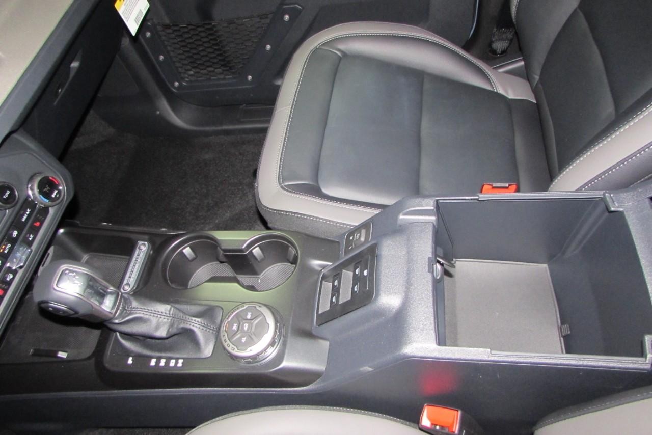 2025 Azure Gray Metallic Tri-Coat Ford Bronco Outer Banks 4X4 SUV