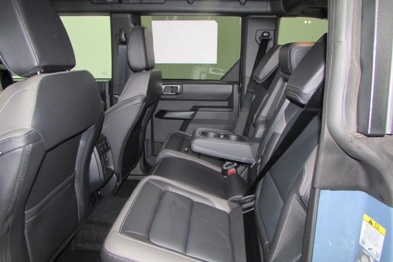 2025 Azure Gray Metallic Tri-Coat Ford Bronco Outer Banks 4X4 SUV