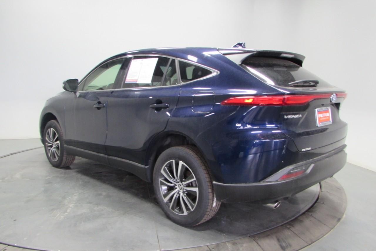 2022 Blueprint Toyota Venza XLE AWD SUV