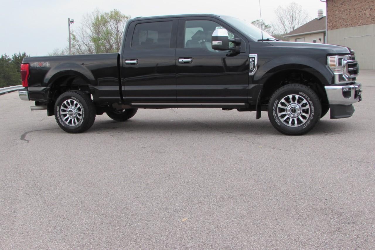 2020 Agate Black Metallic Ford Super Duty F-350 SRW Lariat 4X4 Truck