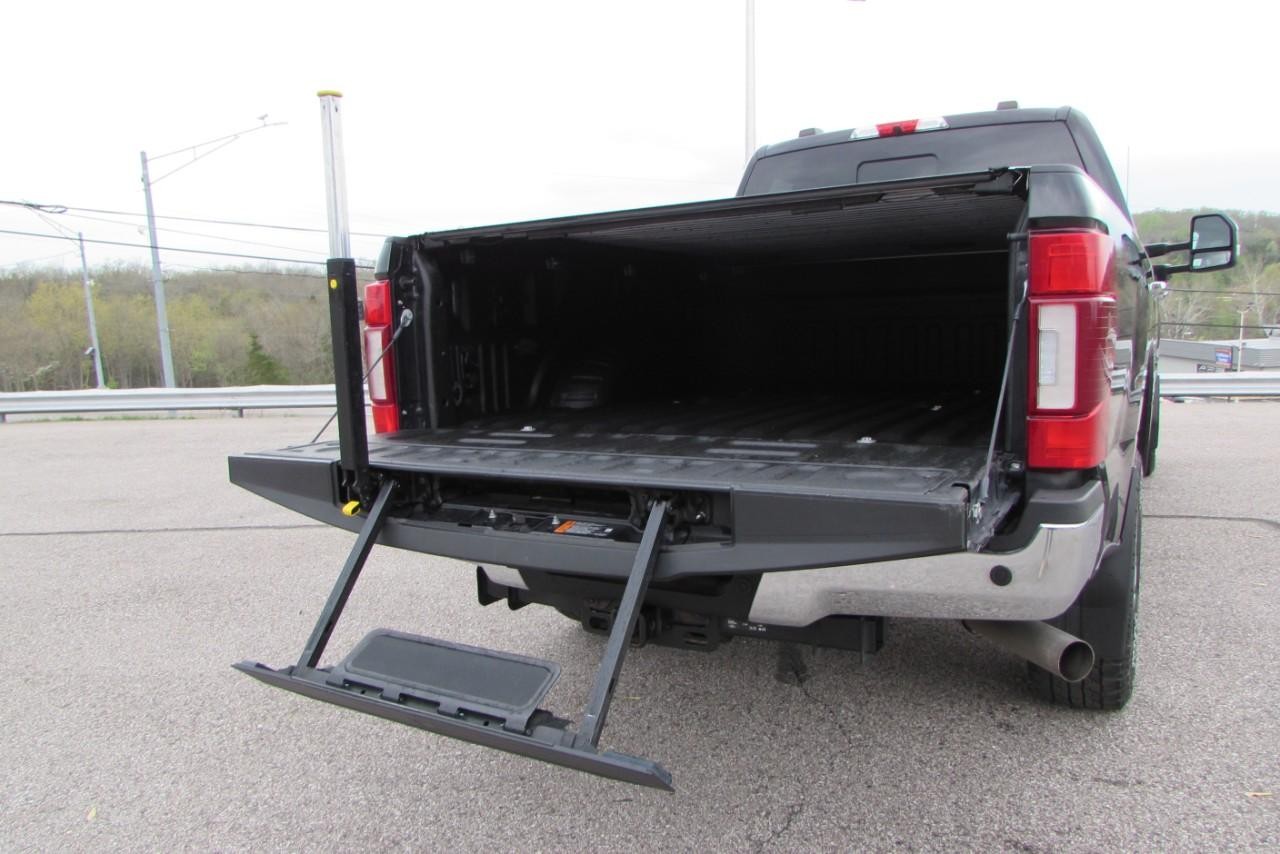 2020 Agate Black Metallic Ford Super Duty F-350 SRW Lariat 4X4 Truck