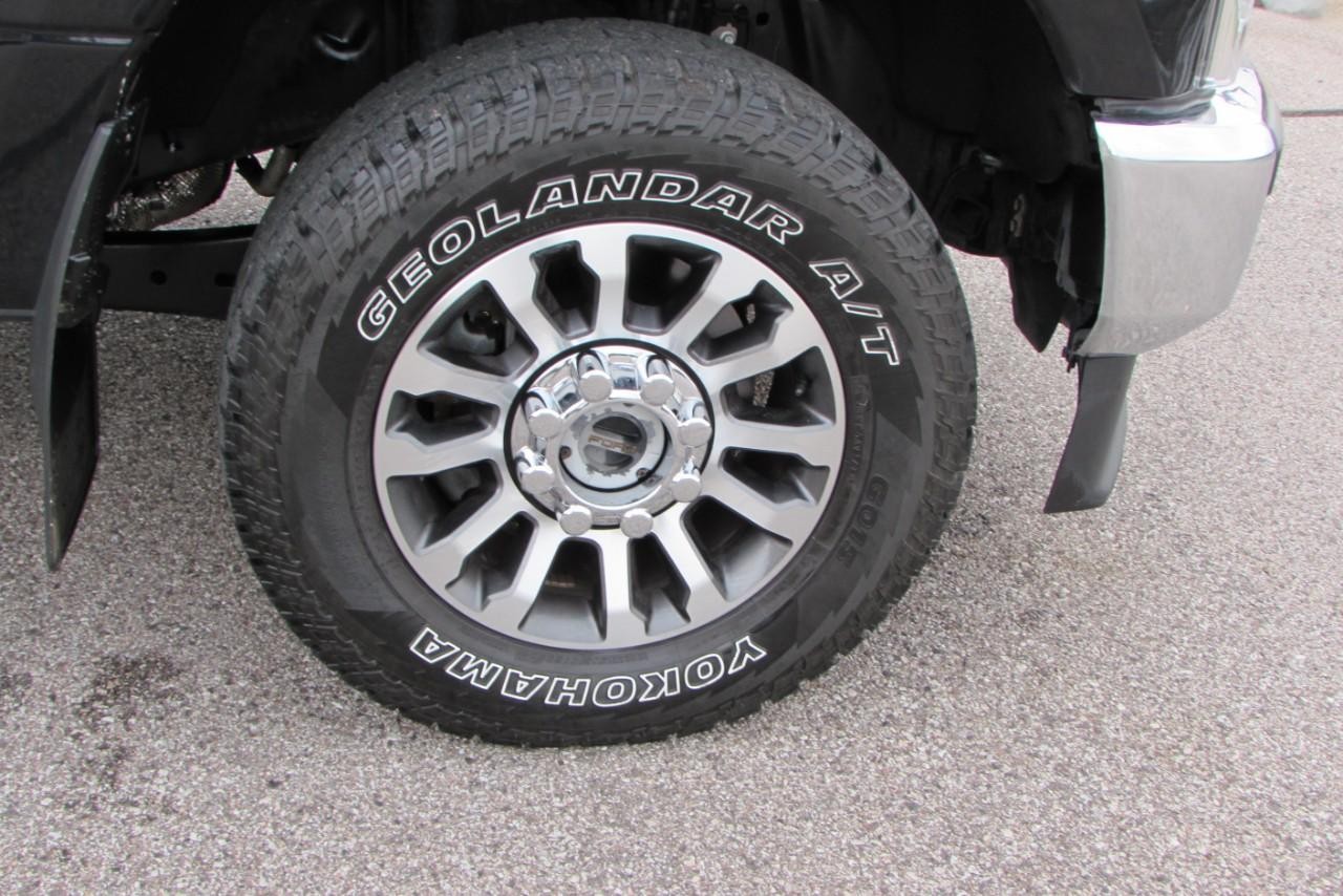 2020 Agate Black Metallic Ford Super Duty F-350 SRW Lariat 4X4 Truck