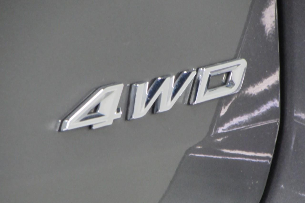 2022 Carbonized Gray Metallic Ford Explorer XLT 4X4 SUV
