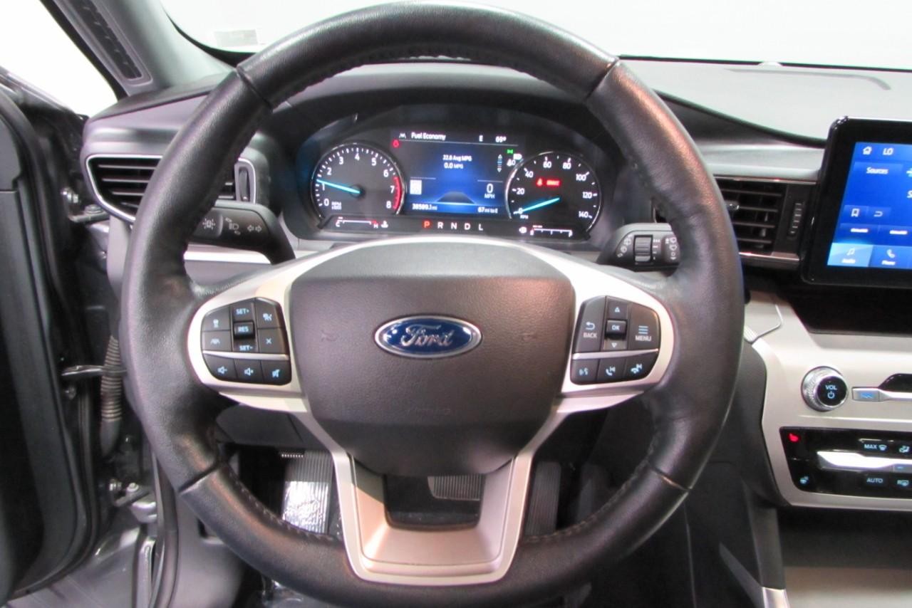2022 Carbonized Gray Metallic Ford Explorer XLT 4X4 SUV