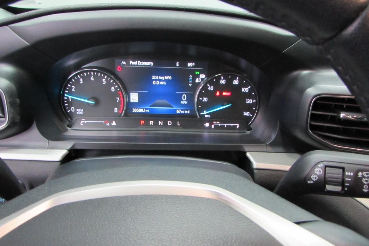 2022 Carbonized Gray Metallic Ford Explorer XLT 4X4 SUV