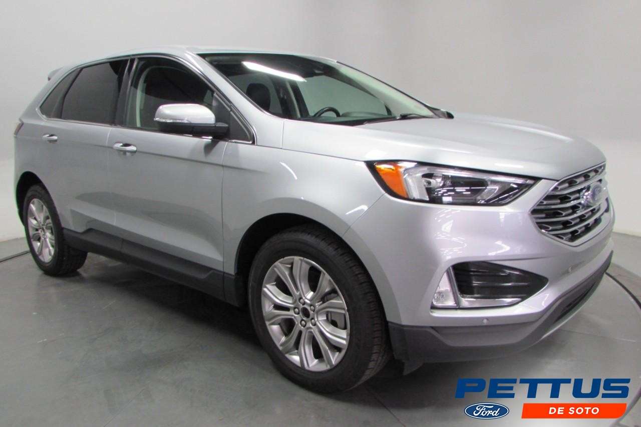2023 Iconic Silver Metallic Ford Edge Titanium SUV