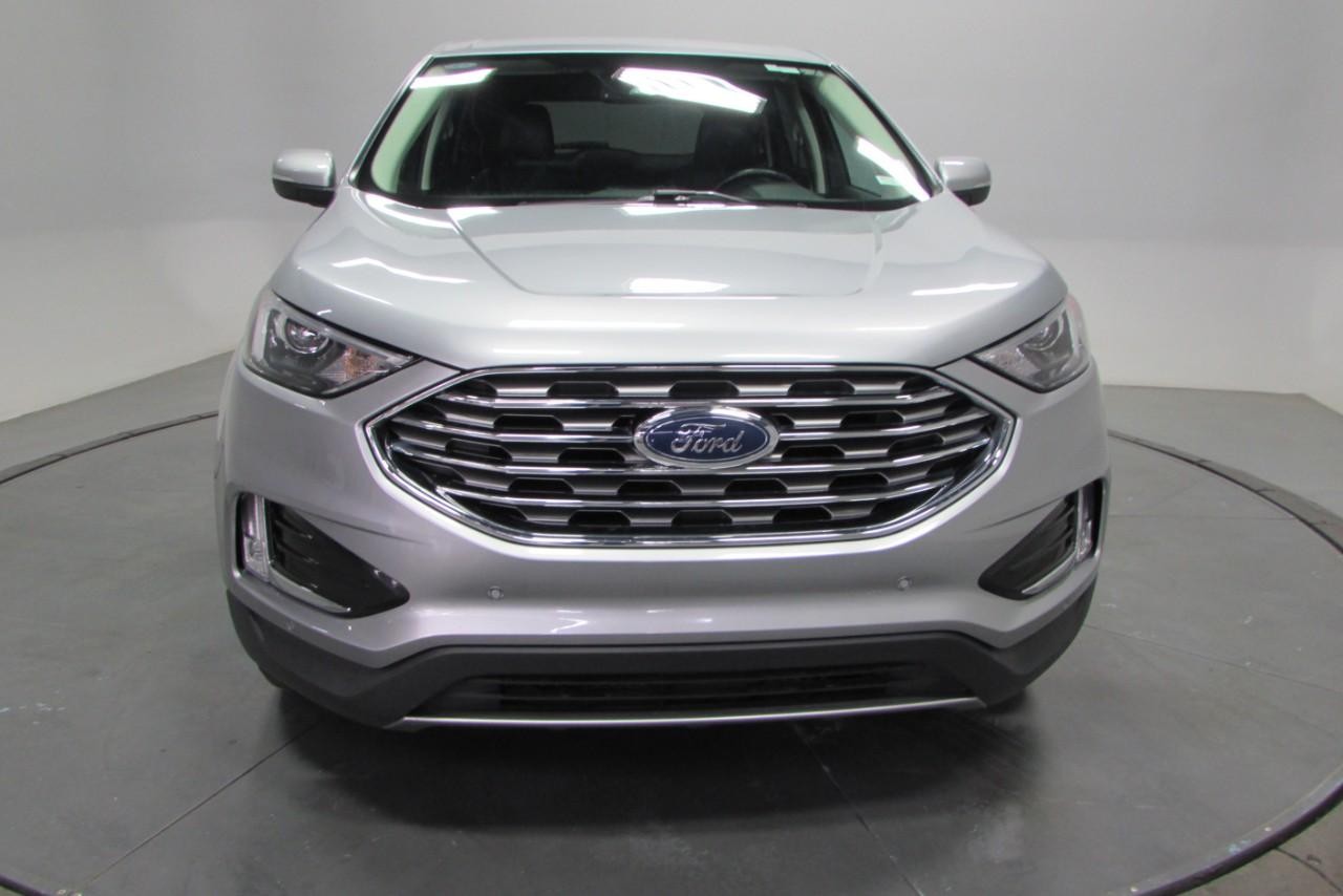 2023 Iconic Silver Metallic Ford Edge Titanium AWD SUV