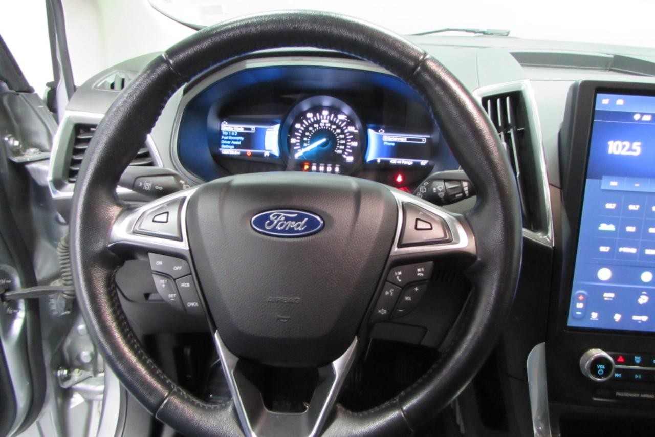 2023 Iconic Silver Metallic Ford Edge Titanium AWD SUV