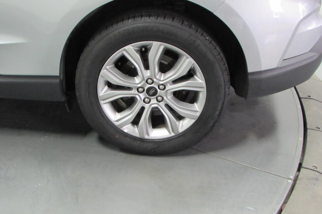 2023 Iconic Silver Metallic Ford Edge Titanium AWD SUV
