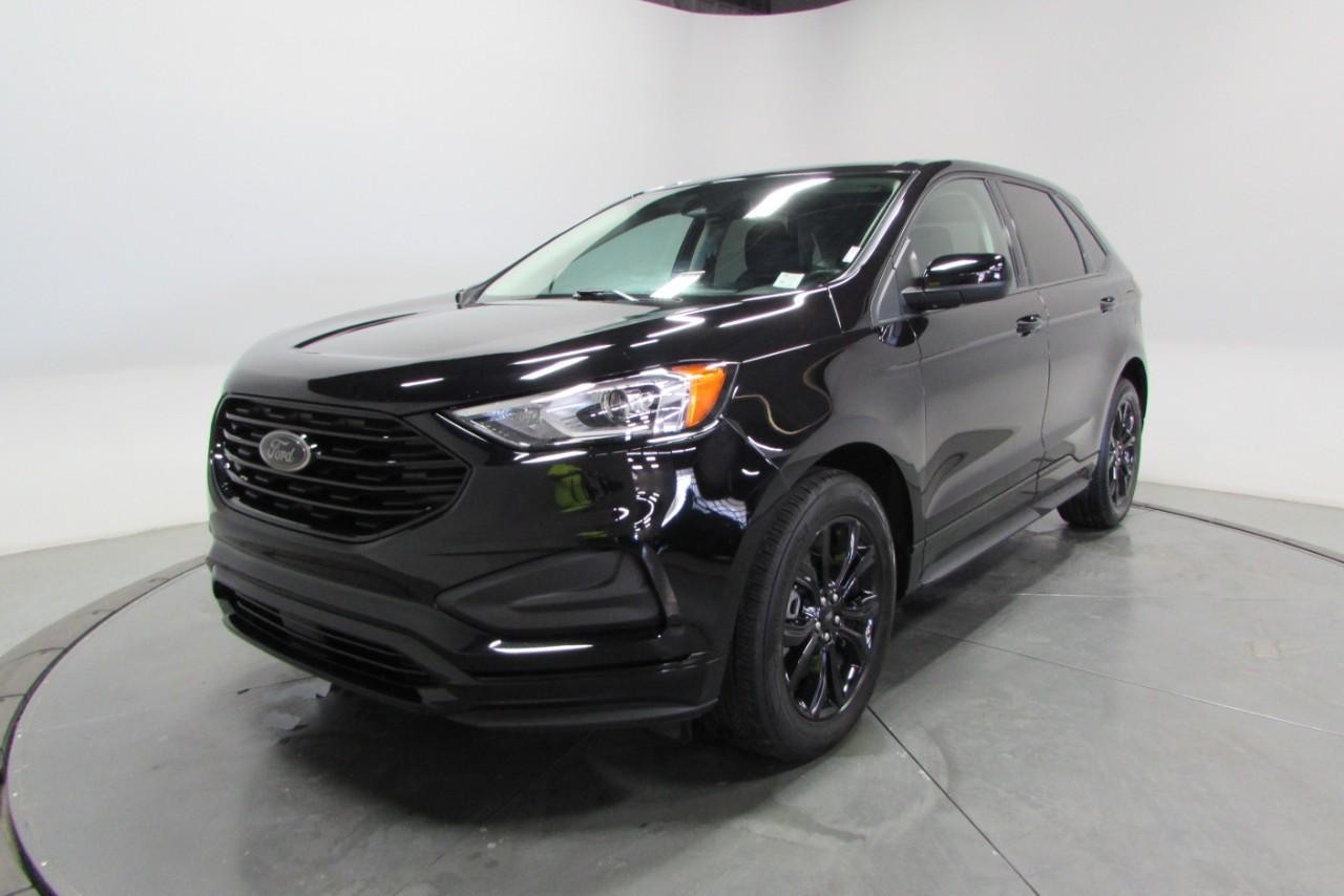 2024 Agate Black Metallic Ford Edge SE AWD SUV