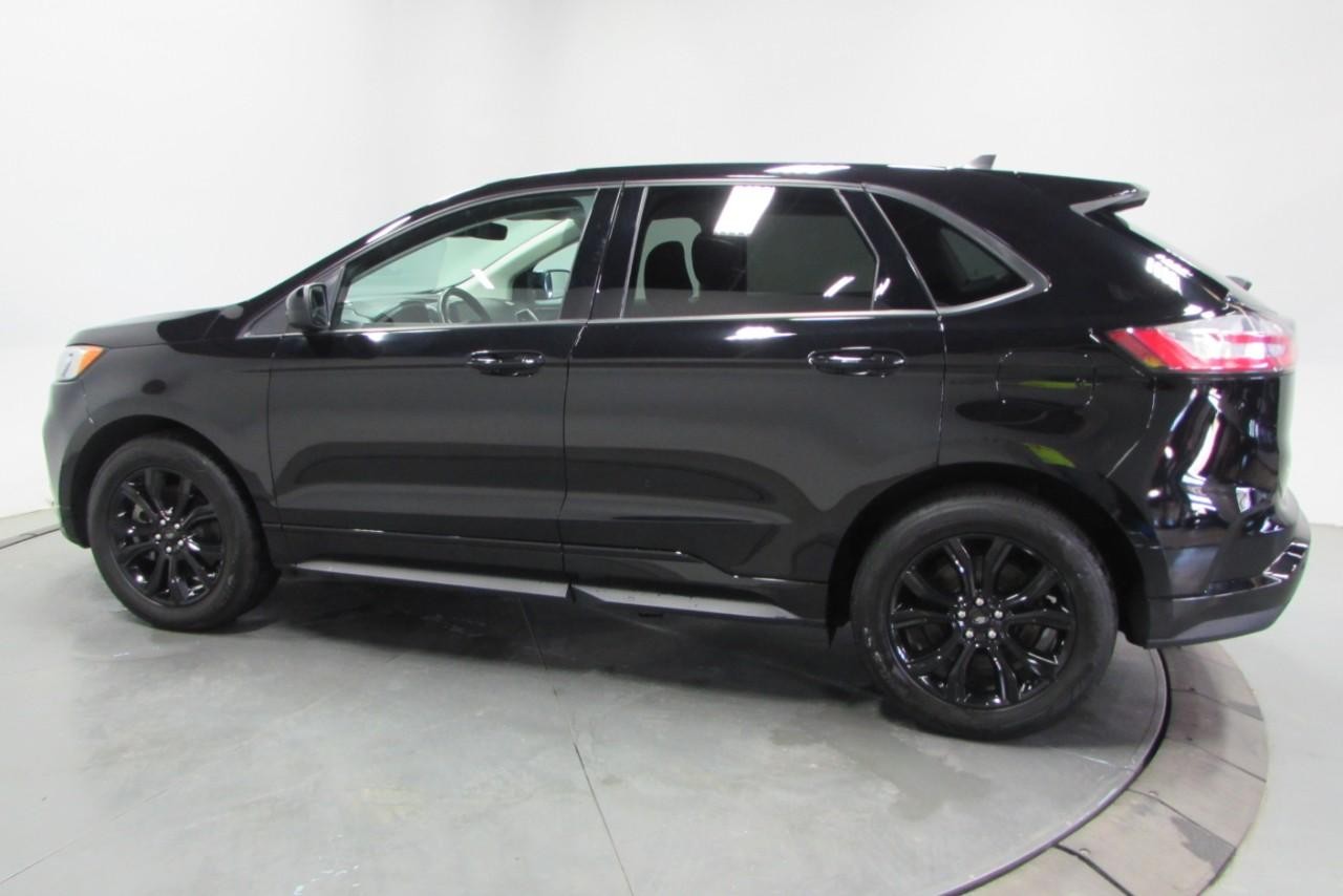 2024 Agate Black Metallic Ford Edge SE AWD SUV