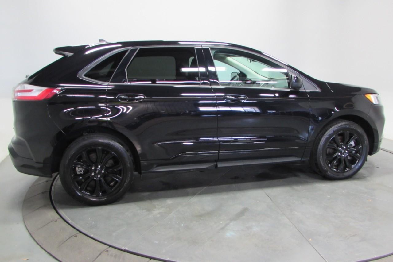 2024 Agate Black Metallic Ford Edge SE AWD SUV