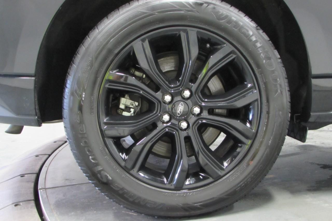 2024 Agate Black Metallic Ford Edge SE AWD SUV