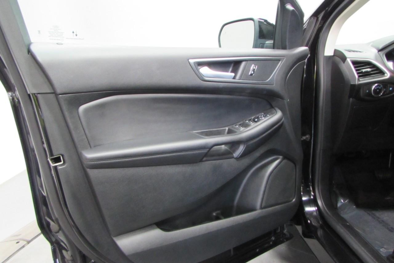 2024 Agate Black Metallic Ford Edge SE AWD SUV