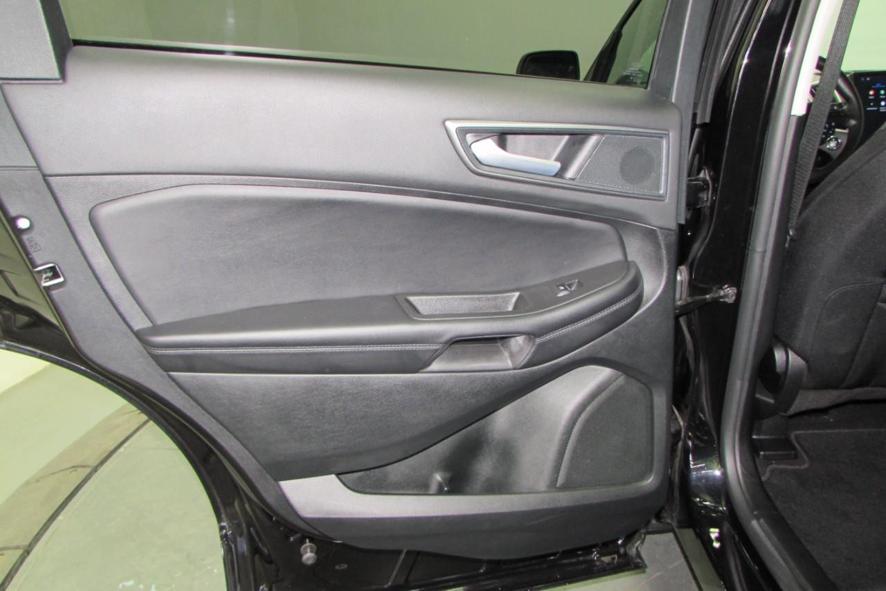 2024 Agate Black Metallic Ford Edge SE AWD SUV