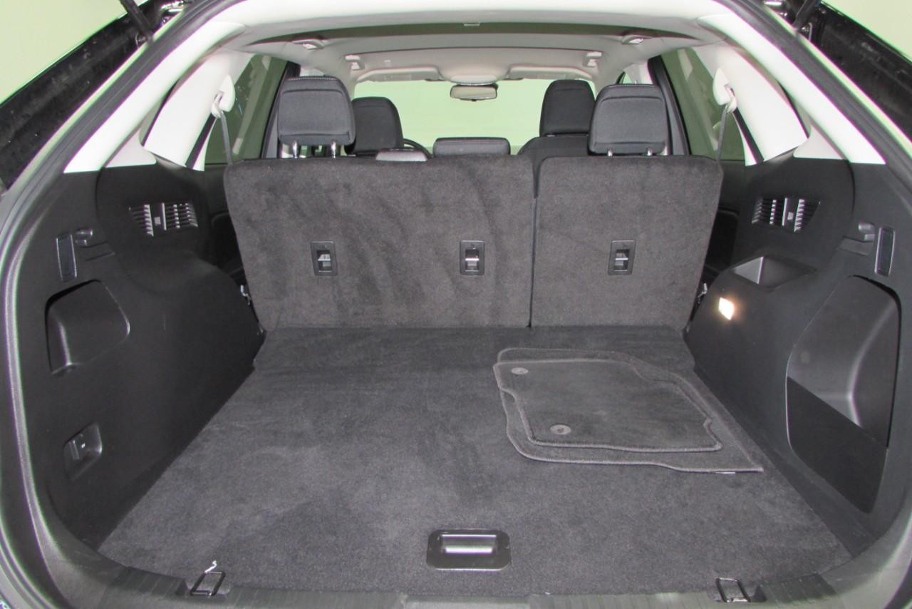2024 Agate Black Metallic Ford Edge SE AWD SUV