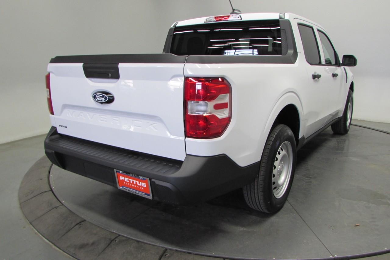 2025 Oxford White Ford Maverick XL FWD Truck