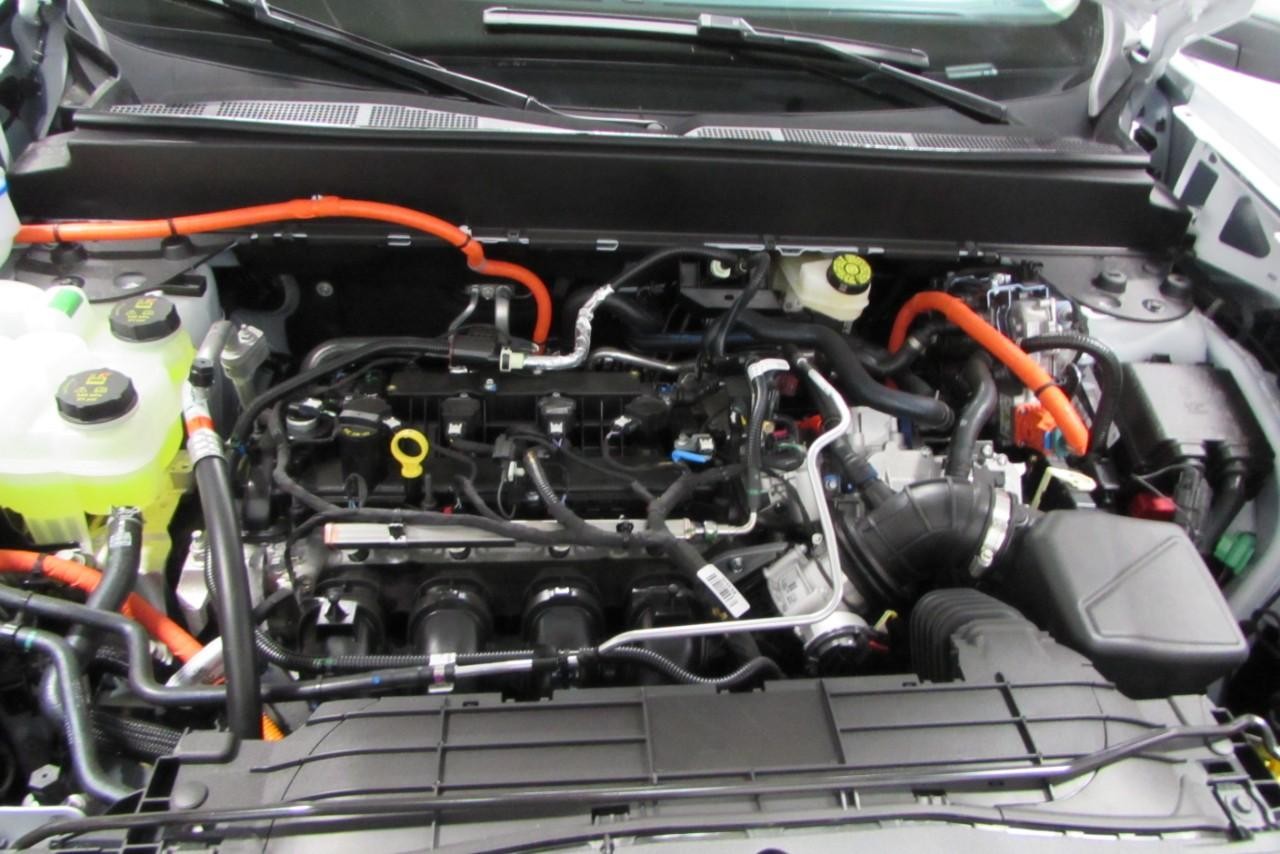2025 Oxford White Ford Maverick XL FWD Truck