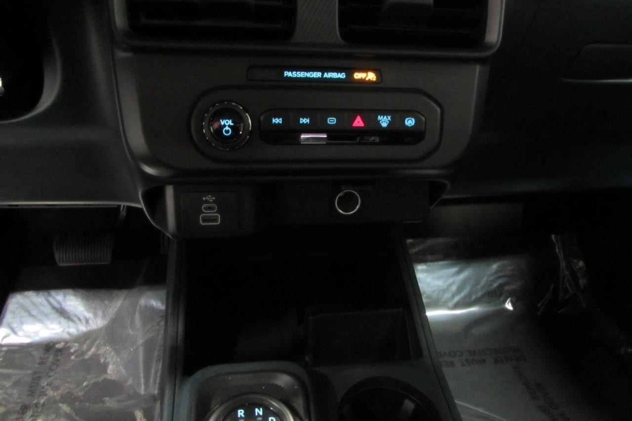 2025 Oxford White Ford Maverick XL FWD Truck