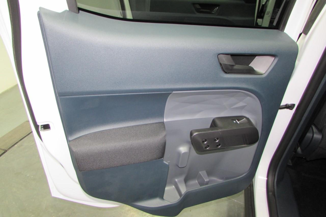 2025 Oxford White Ford Maverick XL FWD Truck