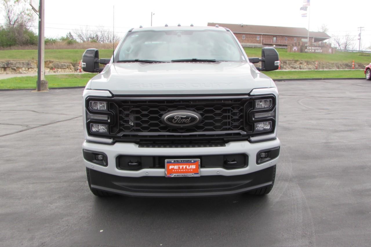 2025 Avalanche Ford Super Duty F-250 SRW LARIAT 4X4 Truck