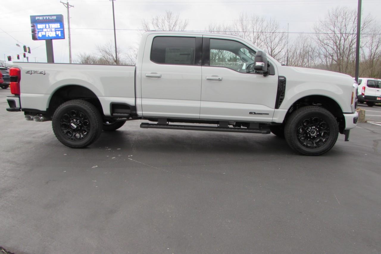 2025 Avalanche Ford Super Duty F-250 SRW LARIAT 4X4 Truck