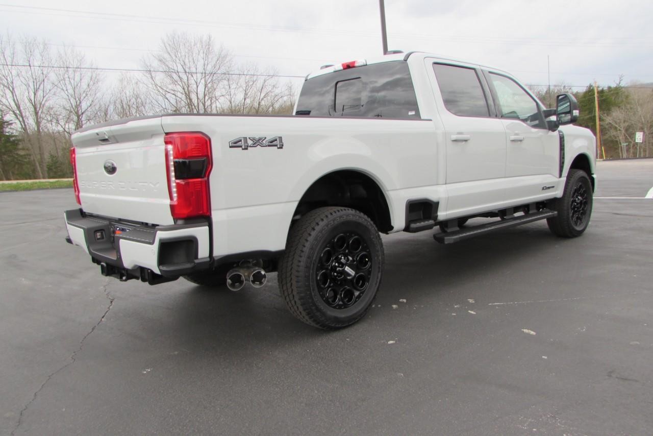 2025 Avalanche Ford Super Duty F-250 SRW LARIAT 4X4 Truck