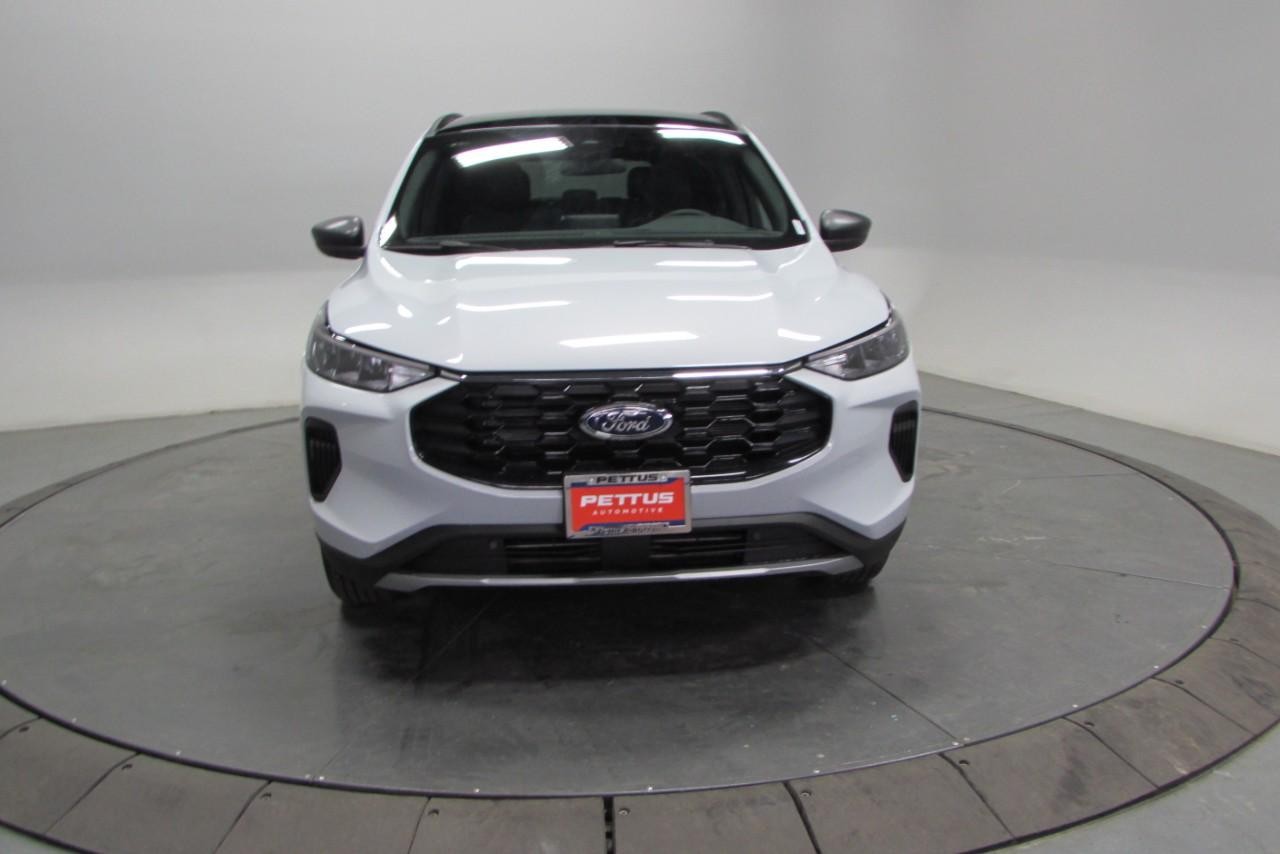 2025 Space Silver Metallic Ford Escape ST-Line AWD SUV