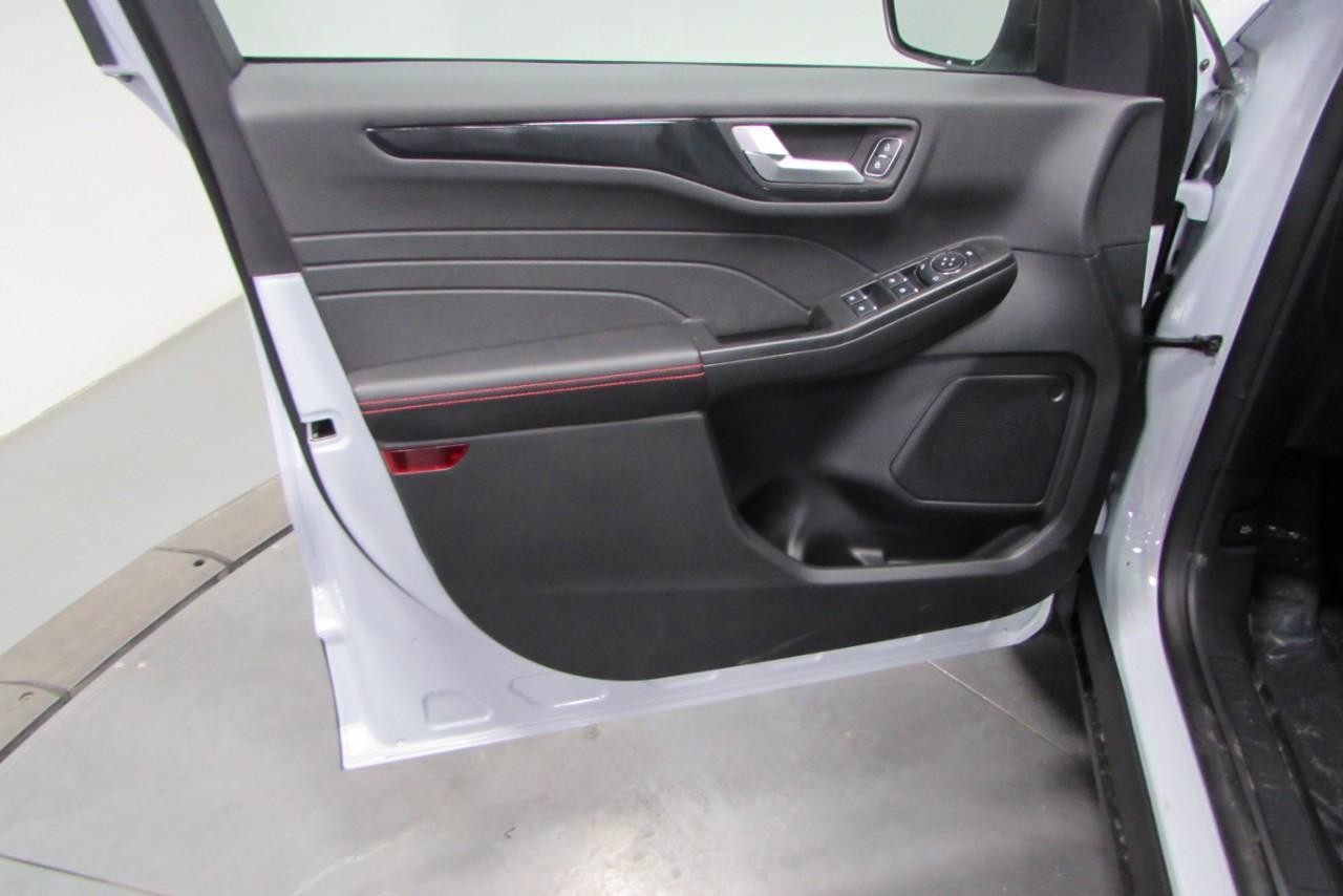 2025 Space Silver Metallic Ford Escape ST-Line AWD SUV