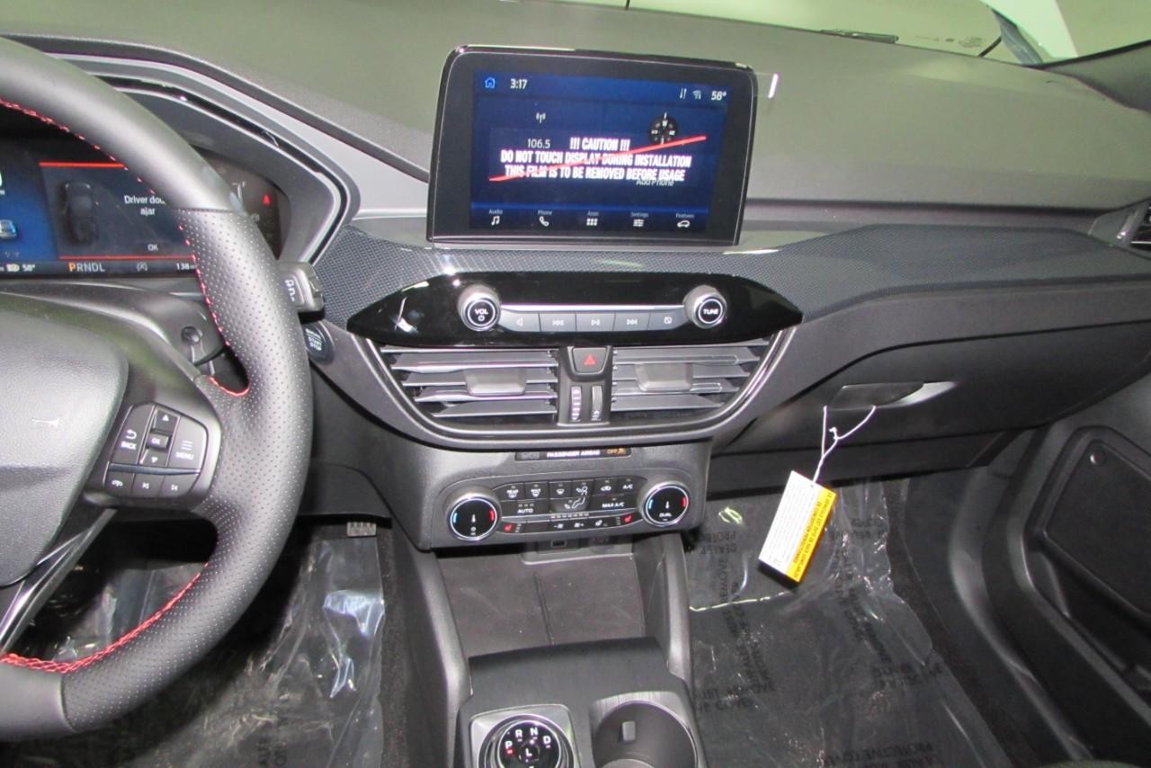 2025 Space Silver Metallic Ford Escape ST-Line AWD SUV