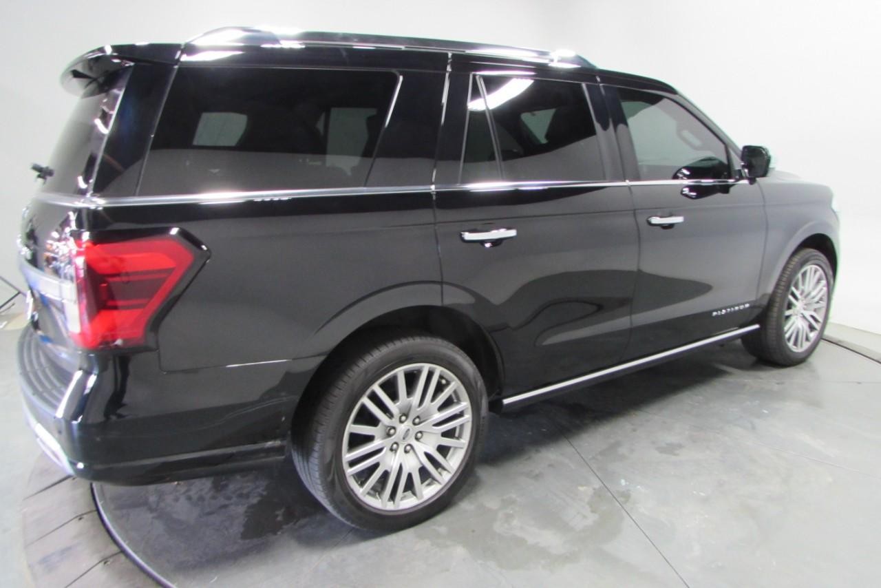 2023 Agate Black Metallic Ford Expedition Platinum 4X4 SUV