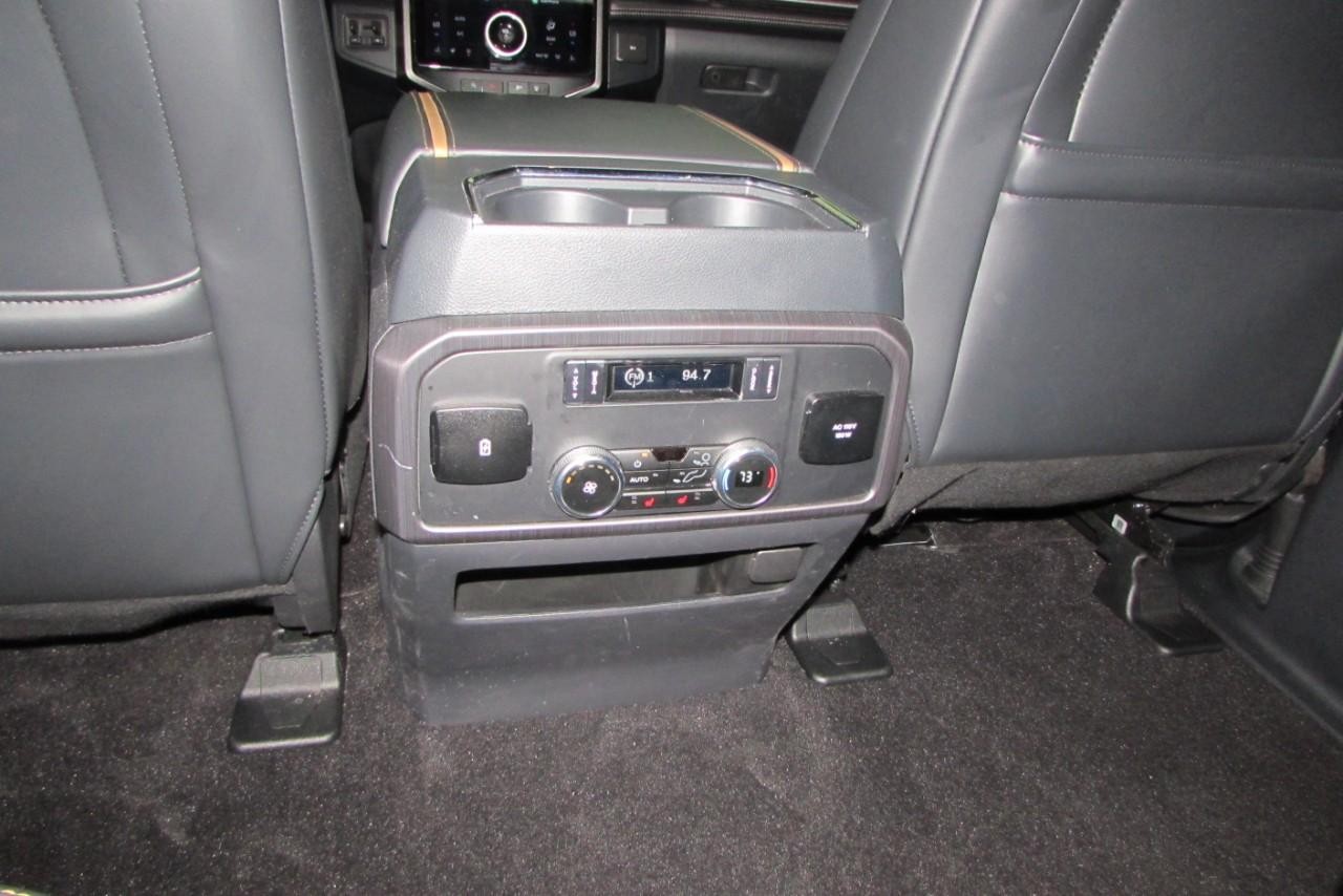 2023 Agate Black Metallic Ford Expedition Platinum 4X4 SUV