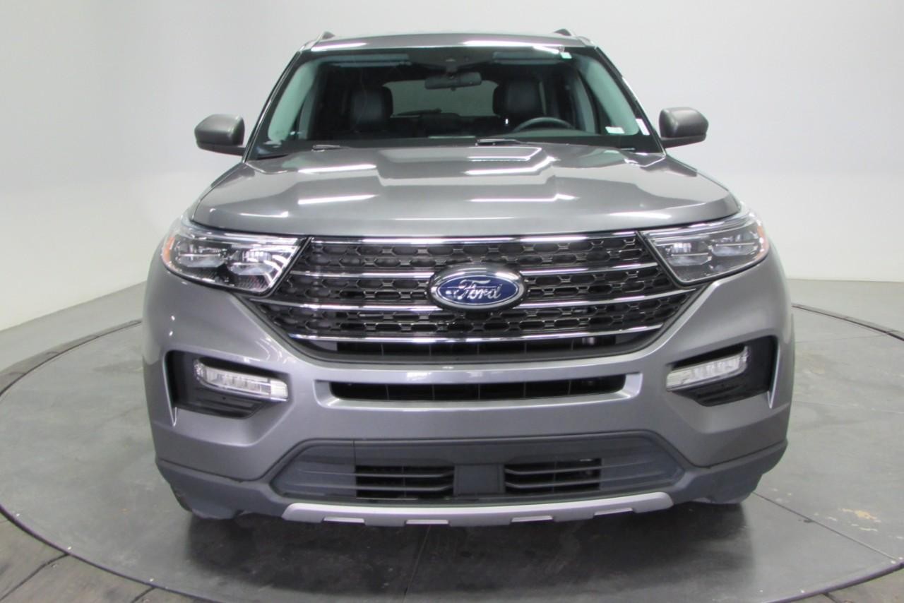 2022 Carbonized Gray Metallic Ford Explorer XLT 4X4 SUV