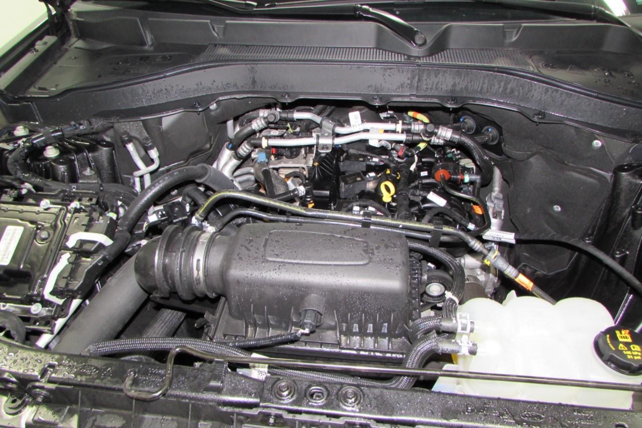 2022 Carbonized Gray Metallic Ford Explorer XLT 4X4 SUV