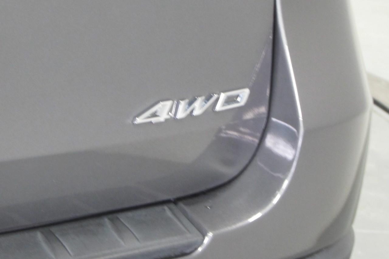 2022 Carbonized Gray Metallic Ford Explorer XLT 4X4 SUV