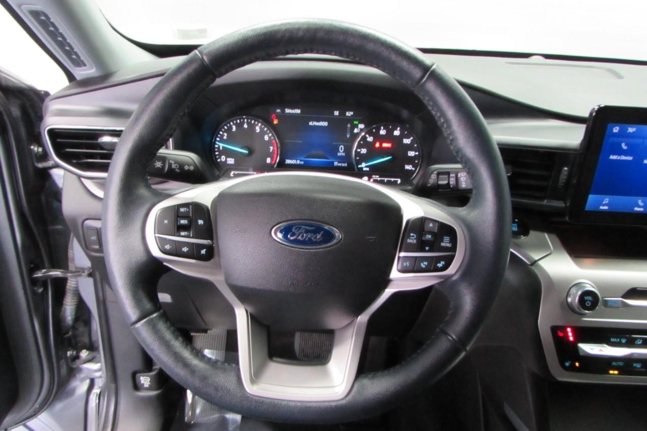 2022 Carbonized Gray Metallic Ford Explorer XLT 4X4 SUV
